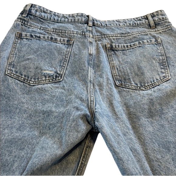 SHEIN EZwear Zipper Fly Tapered Jeans Straight Leg Light Wash Size 12/XL - Picture 4 of 9